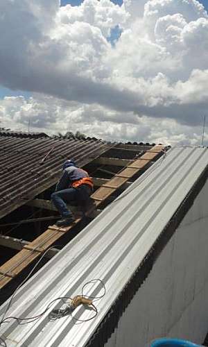 Empresa de instalação de telhas Empresa de instalação de telhas