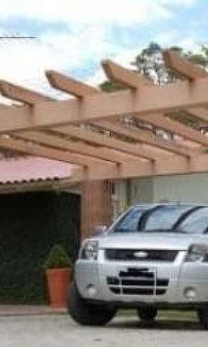 Pergolado de madeira rustica Pergolado de madeira rustica